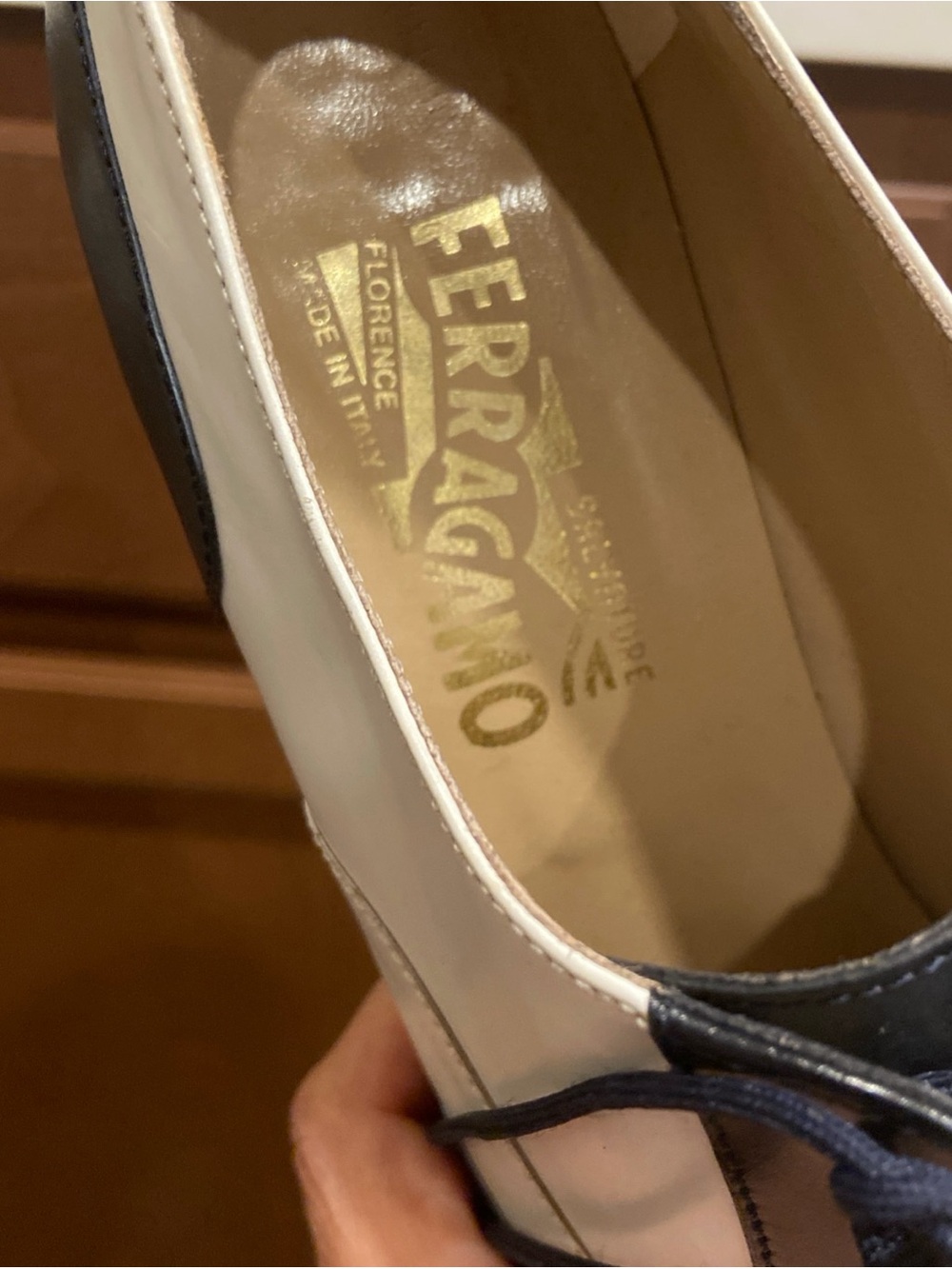 Vintage Women’s Salvatore Ferragamo Leather Black White Oxfords 8-1/2 AA Italy - Picture 2 of 7